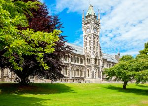 clocktower-of-university-of-otago-in-dunedin-new-zealand