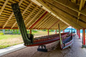 Maori-carved-canoes-waitangi-new-zealand